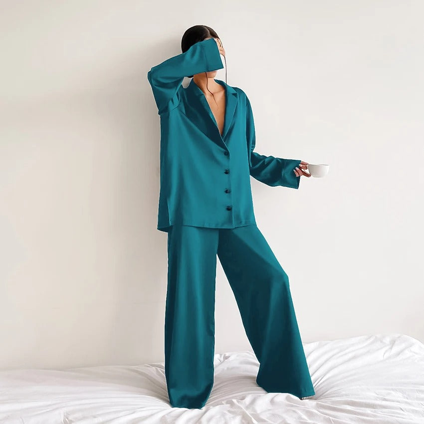 Set pigiama oversize dall'eleganza setosa - Belen