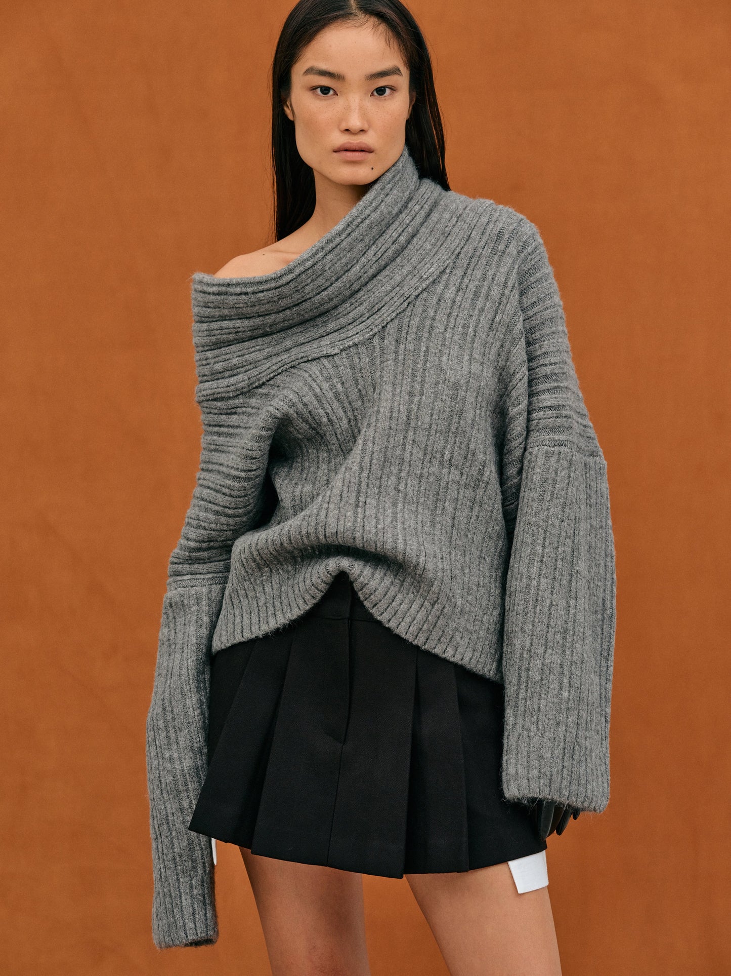 Thérèse - Maglia oversize con collo alto a rollino