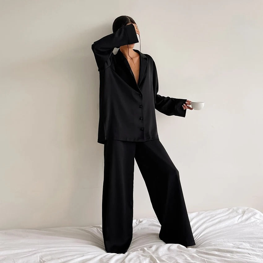 Set pigiama oversize dall'eleganza setosa - Belen