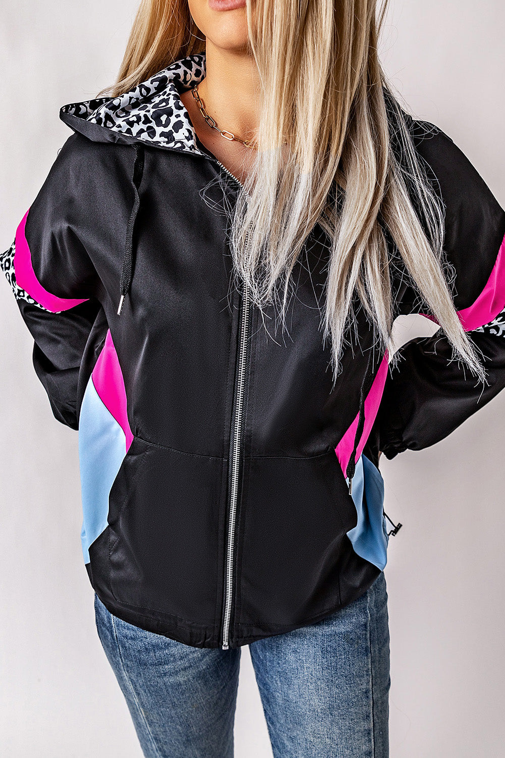 Jantine | Giacca con cappuccio leopardata rosa e nera
