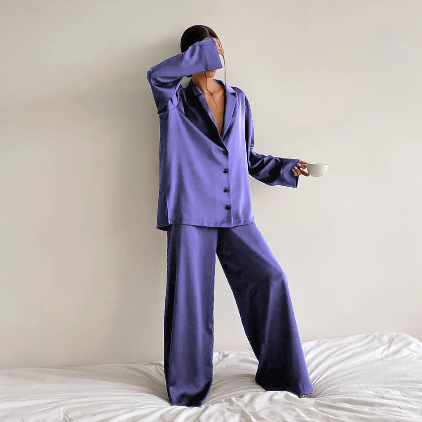 Set pigiama oversize dall'eleganza setosa - Belen