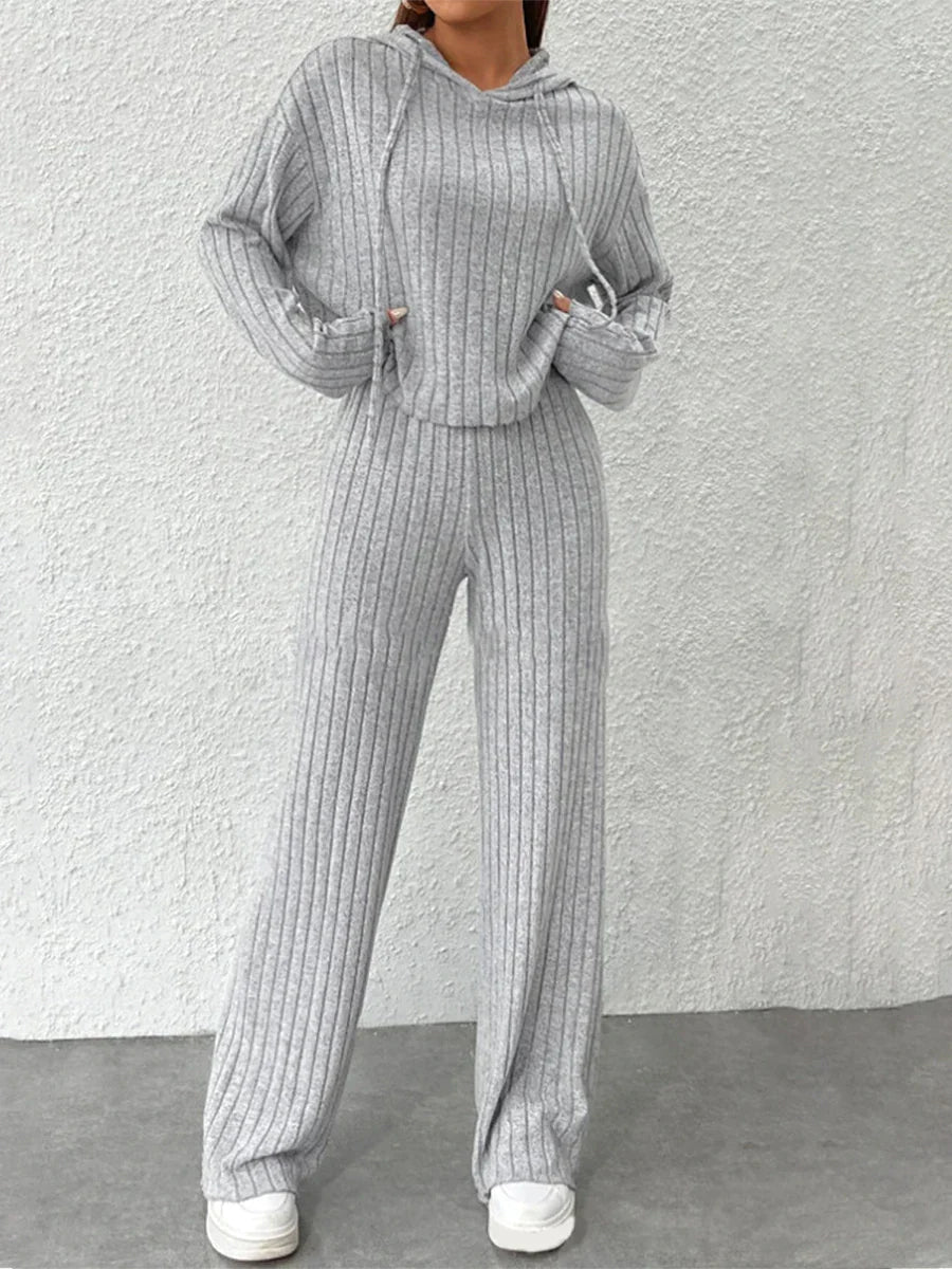Set di felpa con cappuccio e pantaloni larghi - Alora