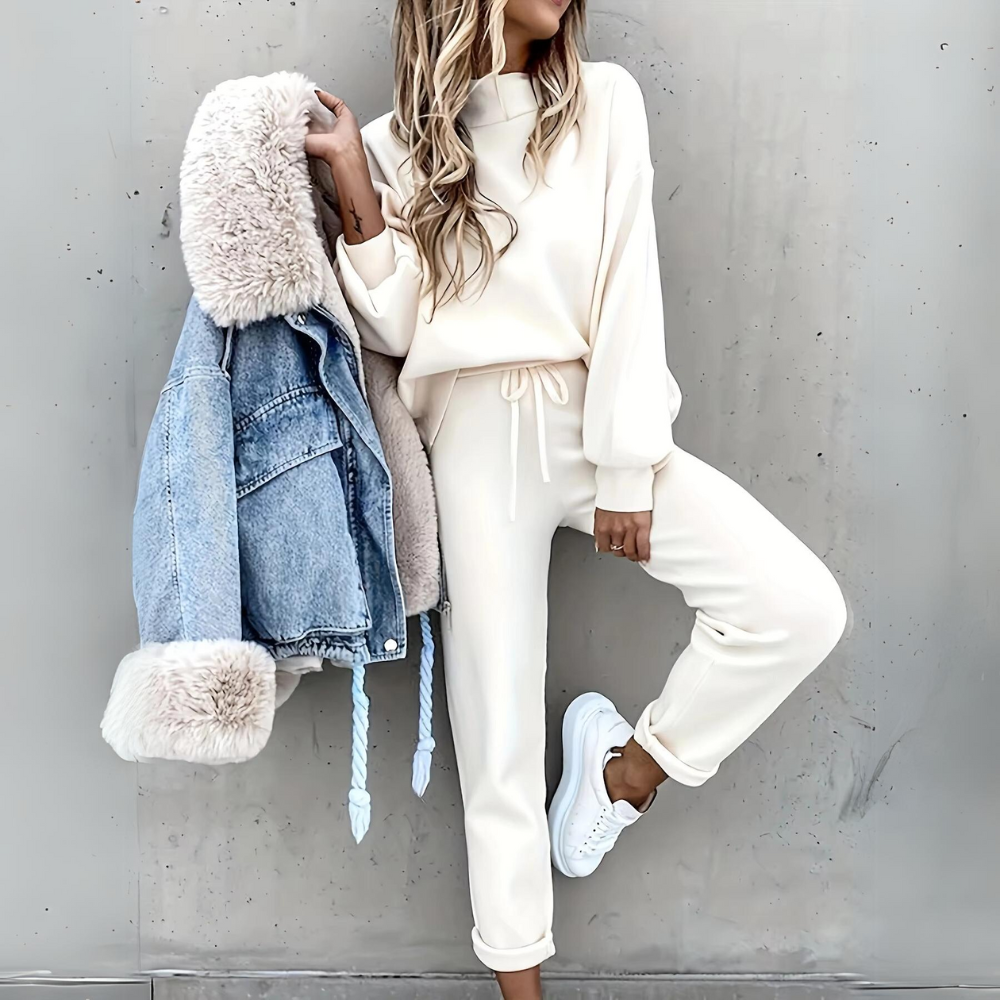 Astrid - Felpa e pantaloni da ginnastica casual