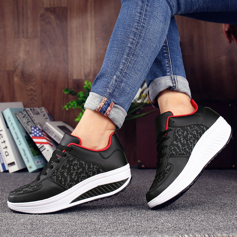 Scarpe da ginnastica con zeppa oscillante da donna