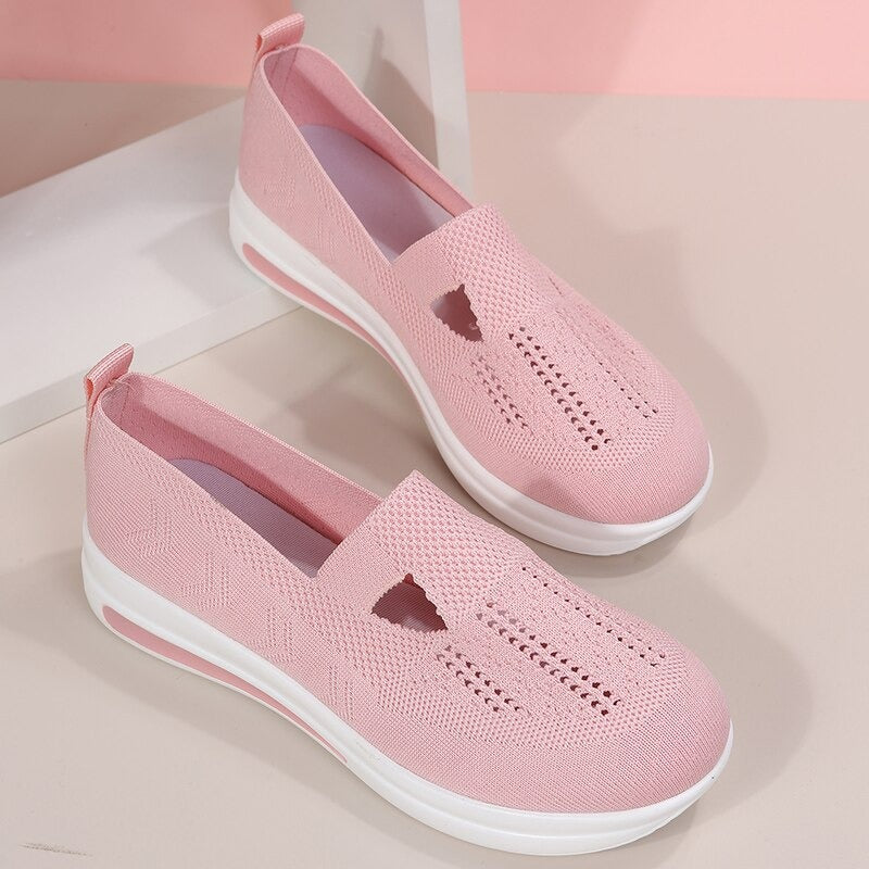 Scarpe sportive da donna con fondo spesso