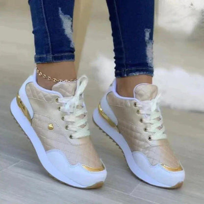 Scarpe da ginnastica da donna stringate