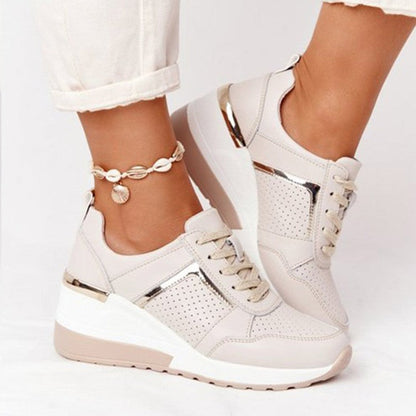 Scarpe stringate con zeppa